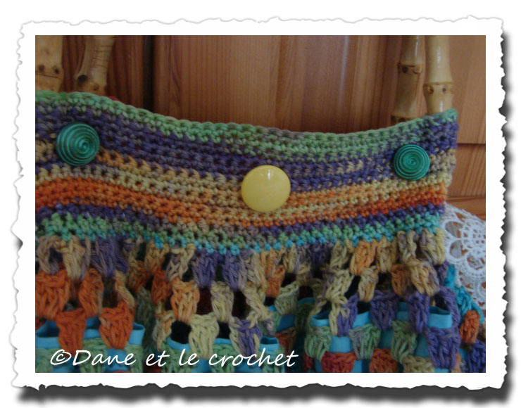 Dane-et-le-Crochet-sac-boutons-2.jpg
