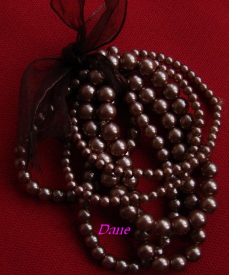 <p><img src="/public/bijoux-fantaisie/.bracelet_chocolat_m.jpg