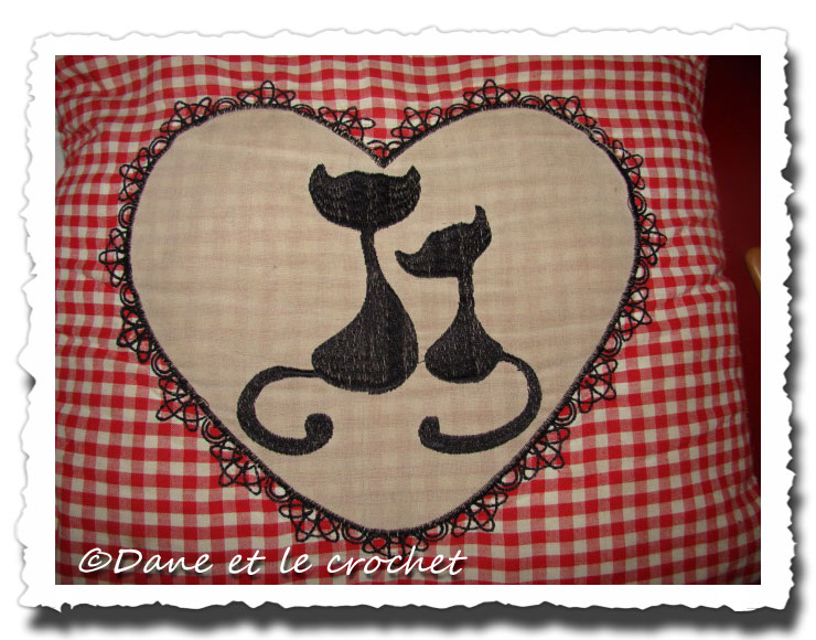 Dane-et-le-Crochet-coeur.chats-jpg.jpg