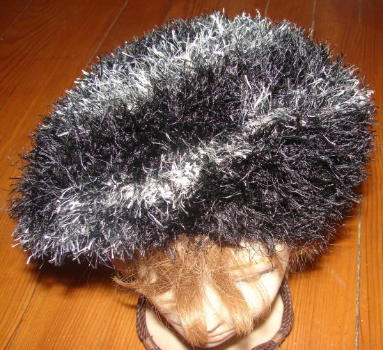 beret_noir_et_blc_5.JPG