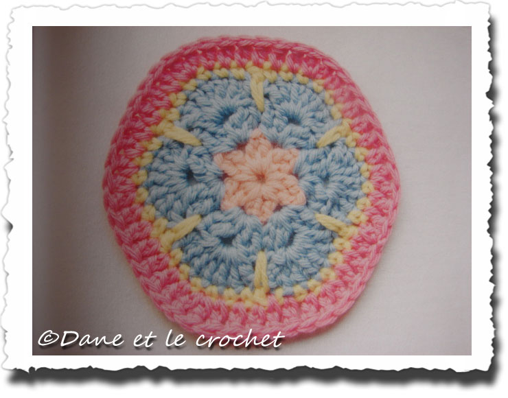 Dane-et-le-Crochet-granny-hexagonal.jpg