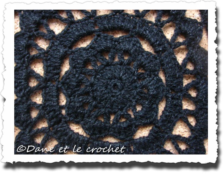 Dane-et-le-Crochet-grannys-detail.jpg