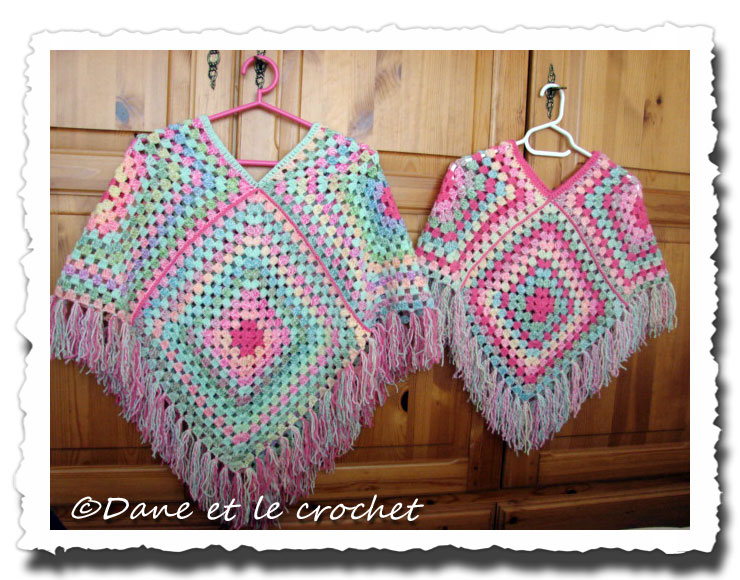 Dane-et-le-Crochet-ponchos-termines.jpg