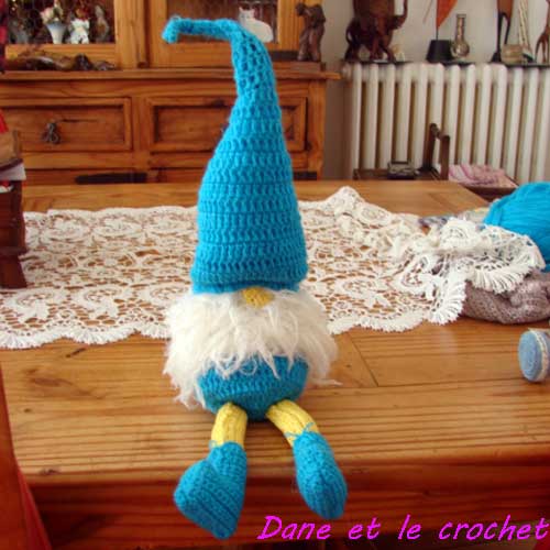 Dane-et-le-crochet-photo-carre-.jpg