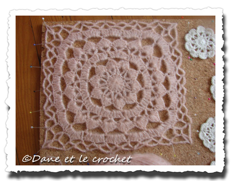 Dane-et-le-Crochet.-granny-vieux-rose-1.jpg
