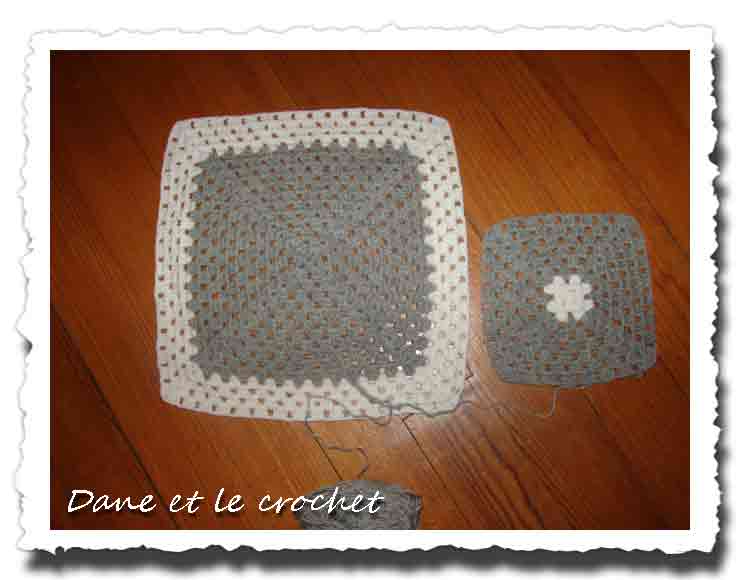 dane-et-le-crochet--carre-gris-et-blanc-02.jpg