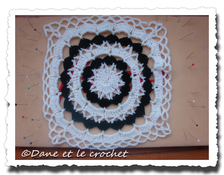 Dane-et-le-Crochet-medaillons-02.jpg