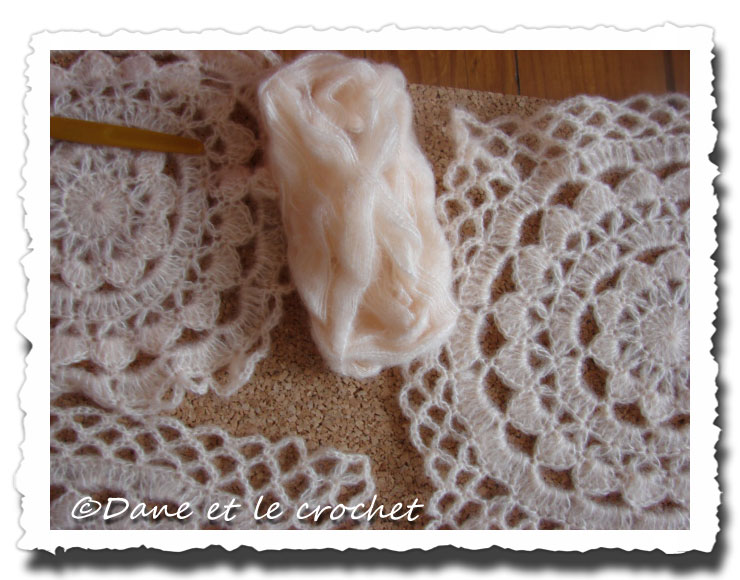 Dane-et-le-Crochet--chauffe-epaule-page-1.jpg