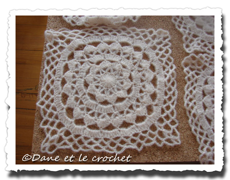 Dane-et-le-Crochet--chauffe-epaule-poudre-granny-6.jpg