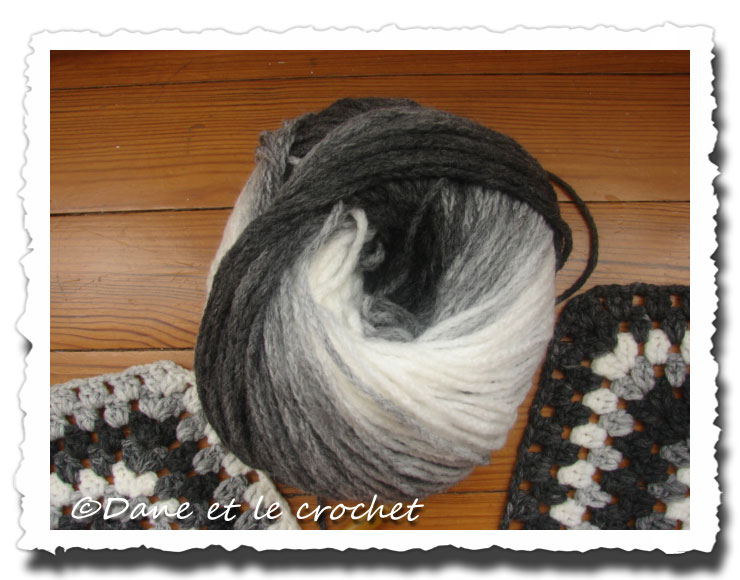 _dane-et-le-crochet-poncho-daniele02.jpg