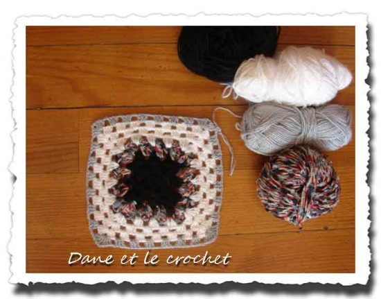 dane-et-le-crochet--debut-dos-poncho-2.jpg